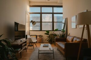 Read more about the article 9 Cozy Bedroom Ideas for Small Spaces (That Feel Warm & Stylish)